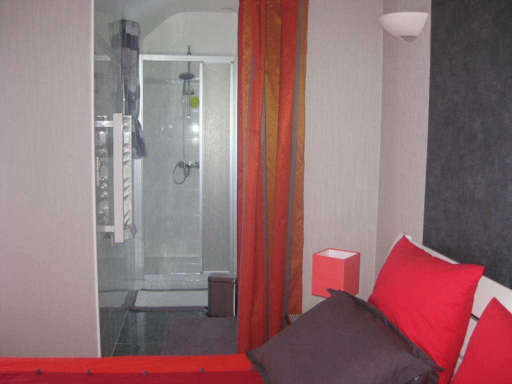 Aux Portes De Rennes Ch. D'Hotes Chartres-de-Bretagne Номер фото